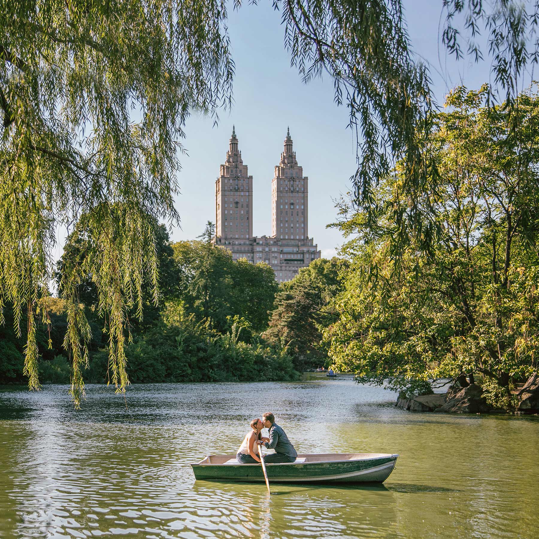 How to Prepare for Your Engagement Photo Shoot